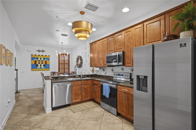 8281 Bibiana WAY 801, Fort Myers, FL 33912