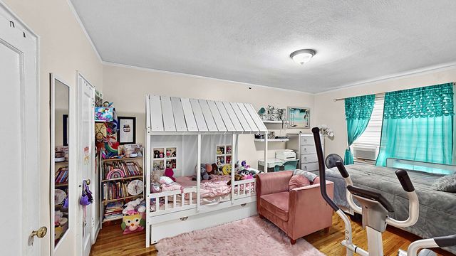 915 E 17th St Apt 117, New York City, NY 11230