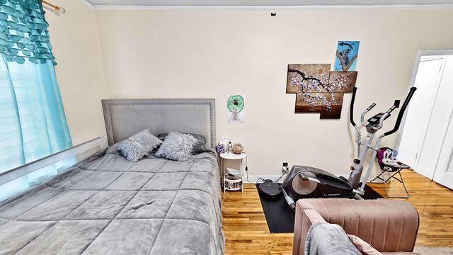 915 E 17th St Apt 117, New York City, NY 11230