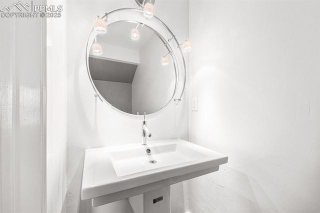 231 W Riverwalk Drive, Pueblo, CO 81003