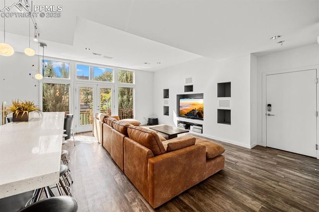 231 W Riverwalk Drive, Pueblo, CO 81003