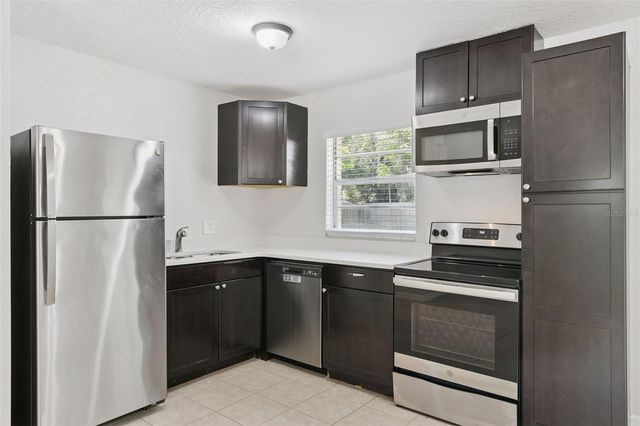 116 HOLLY STREET, Apopka, FL 32712