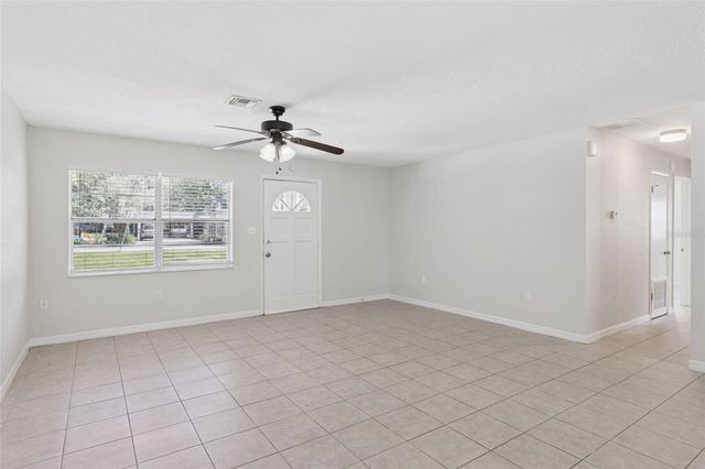 116 HOLLY STREET, Apopka, FL 32712