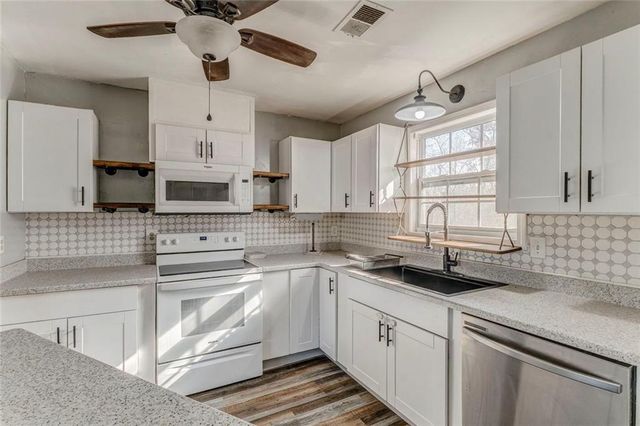 125 May NW Street, Adairsville, GA 30103