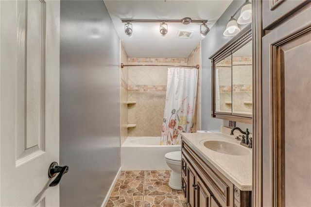 125 May NW Street, Adairsville, GA 30103