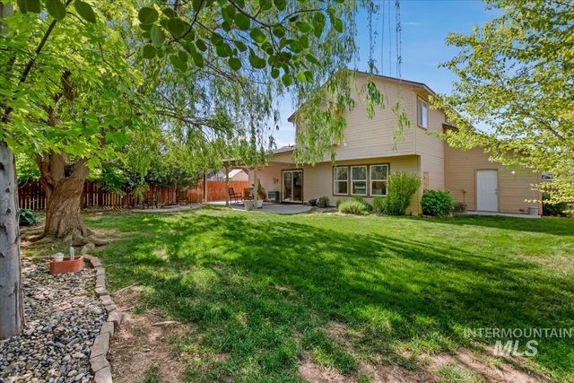 16930 N Darmady Loop, Nampa, ID 83687