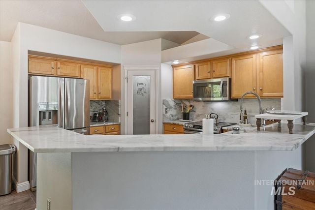 16930 N Darmady Loop, Nampa, ID 83687