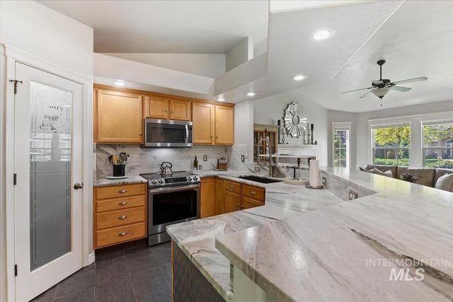 16930 N Darmady Loop, Nampa, ID 83687