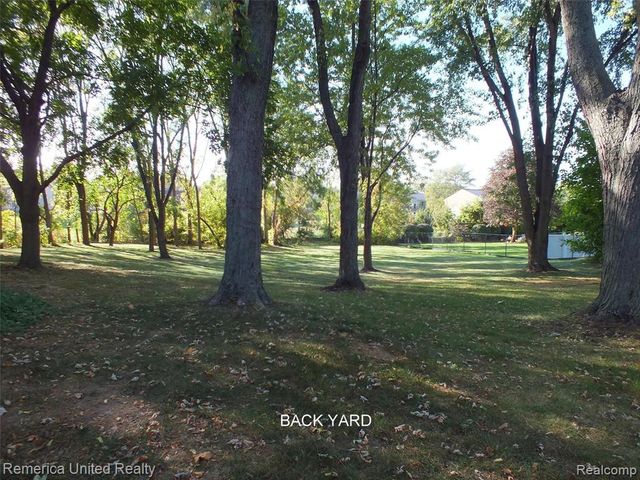 23861 Longacre Street, Farmington, MI 48335