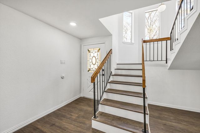 200 Eagle Court, Bedford, TX 76021