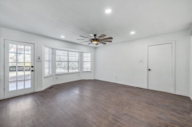 200 Eagle Court, Bedford, TX 76021