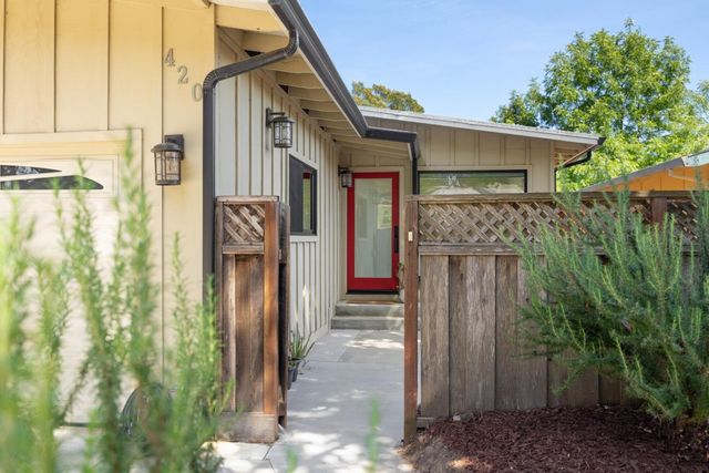 420 Western Drive, Santa Cruz, CA 95060