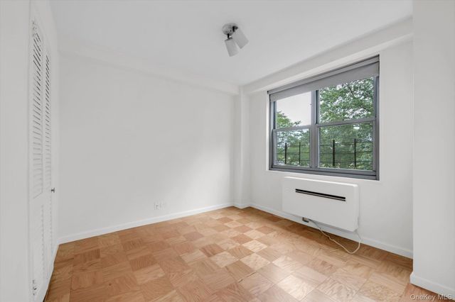 61-20 Grand Central Parkway C303, Forest Hills, NY 11375