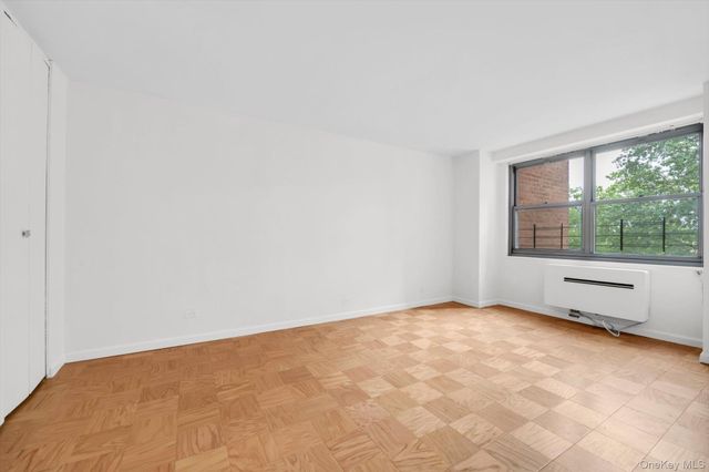 61-20 Grand Central Parkway C303, Forest Hills, NY 11375
