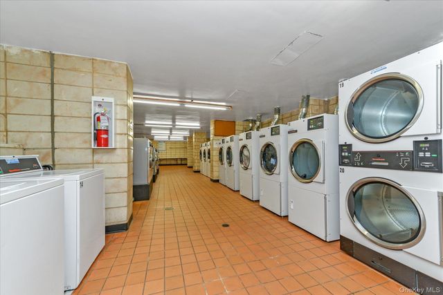 61-20 Grand Central Parkway C303, Forest Hills, NY 11375