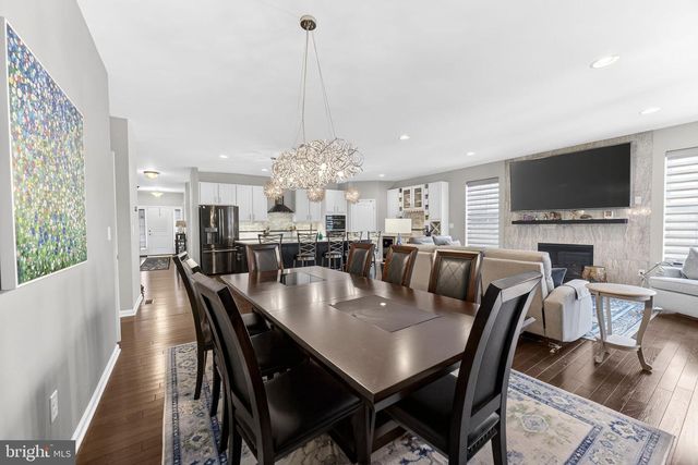 3465 TREEVIEW DR, Emmaus, PA 18049