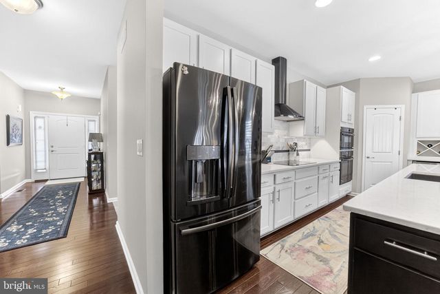 3465 TREEVIEW DR, Emmaus, PA 18049