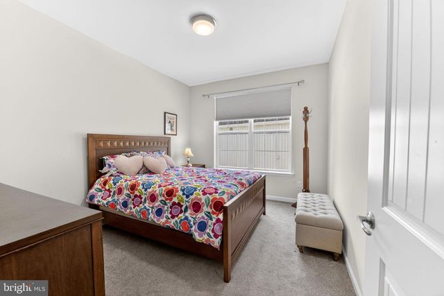 3465 TREEVIEW DR, Emmaus, PA 18049