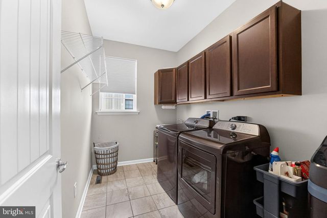 3465 TREEVIEW DR, Emmaus, PA 18049