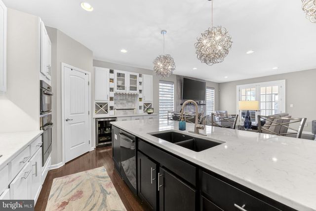 3465 TREEVIEW DR, Emmaus, PA 18049