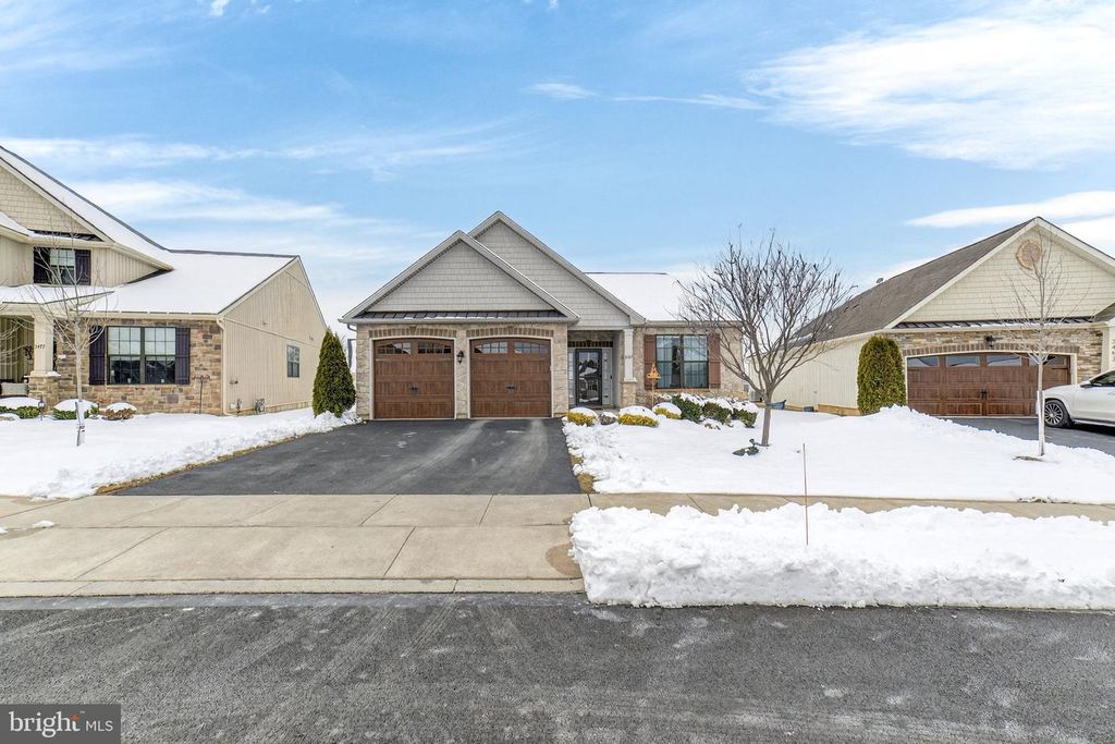 3465 TREEVIEW DR, Emmaus, PA 18049