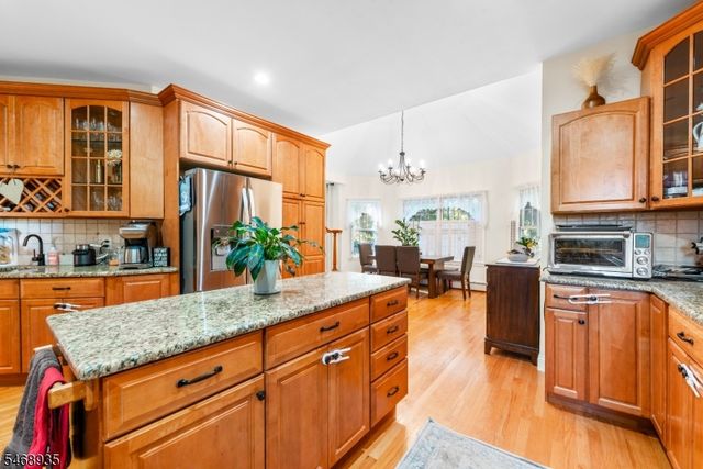 4 Ottawa Ln, Andover Twp., NJ 07860