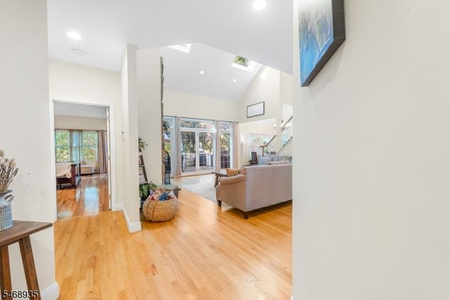 4 Ottawa Ln, Andover Twp., NJ 07860