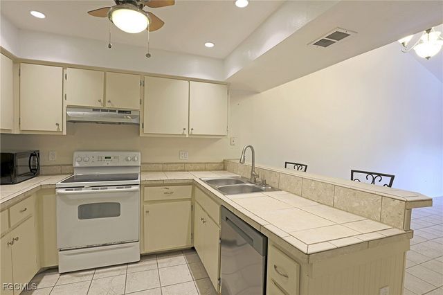 12961 Sandpoint CT, Fort Myers, FL 33919