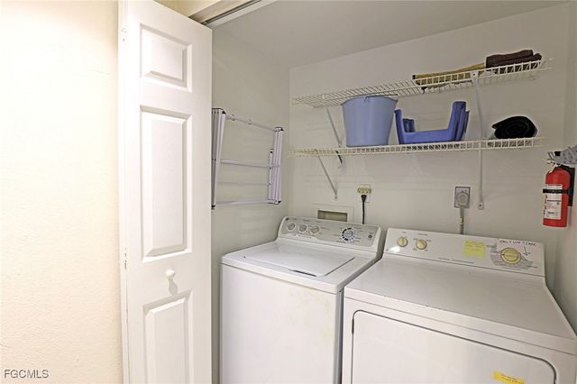 12961 Sandpoint CT, Fort Myers, FL 33919