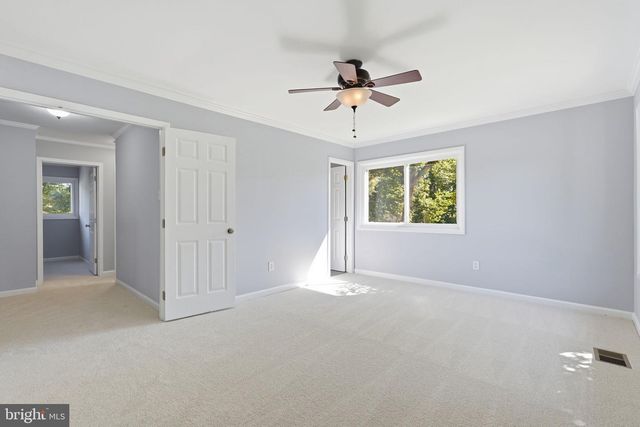 7 ABBEY CIR, Sterling, VA 20164