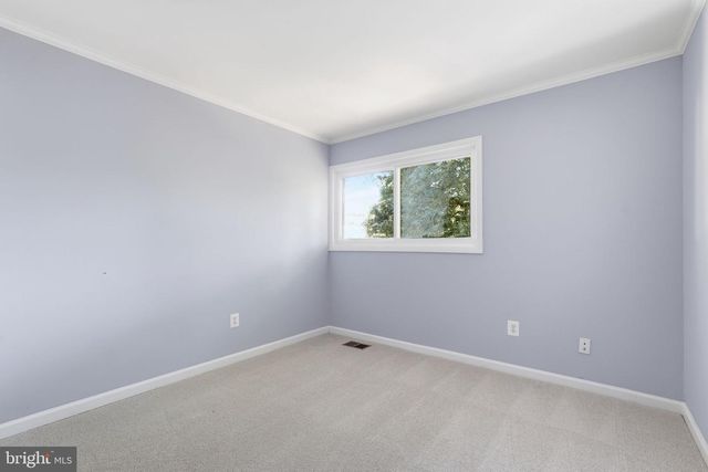 7 ABBEY CIR, Sterling, VA 20164
