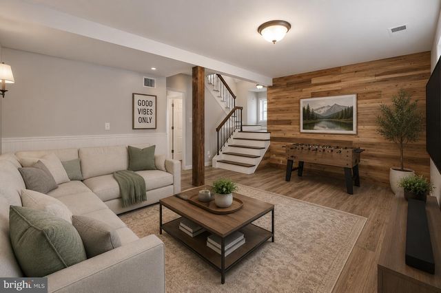 7 ABBEY CIR, Sterling, VA 20164