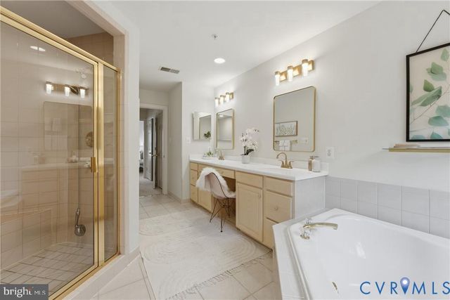 6806 THOMPSON CREST COURT, Mclean, VA 22101