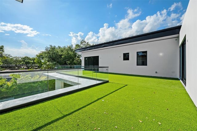 7740 SW 52nd Avenue, Miami, FL 33143