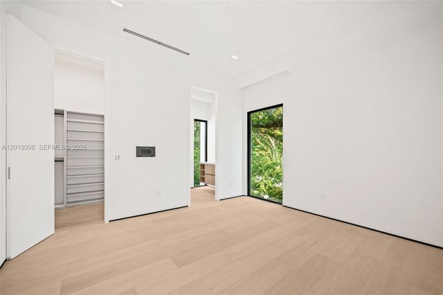 7740 SW 52nd Avenue, Miami, FL 33143