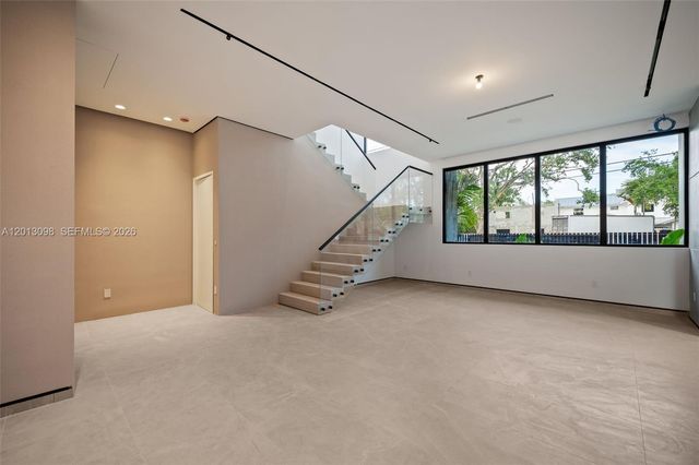 7740 SW 52nd Avenue, Miami, FL 33143
