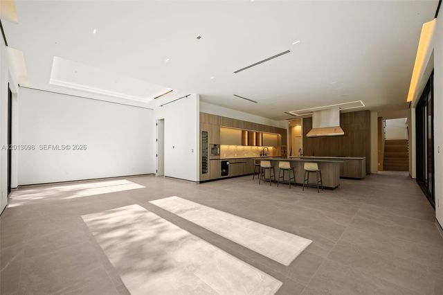 7740 SW 52nd Avenue, Miami, FL 33143