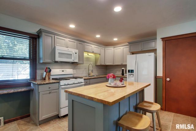 3901 HOLIDAY Drive, Quincy, IL 62305