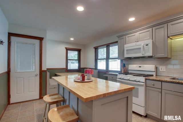 3901 HOLIDAY Drive, Quincy, IL 62305