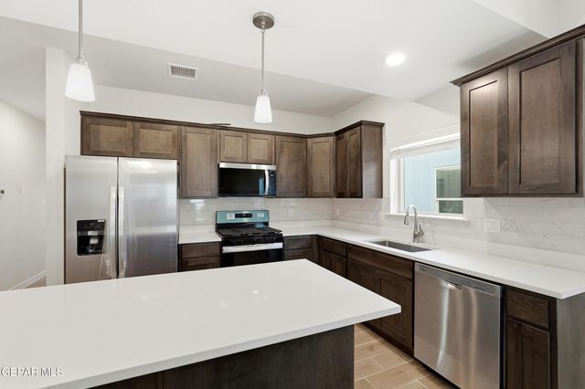 3764 Model Lane, El Paso, TX 79938