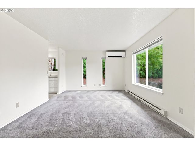 6974 Sw 201ST Ave, Beaverton, OR 97078