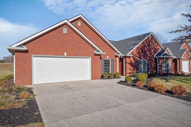 237 Hickory Ct, Mcminnville, TN 37110