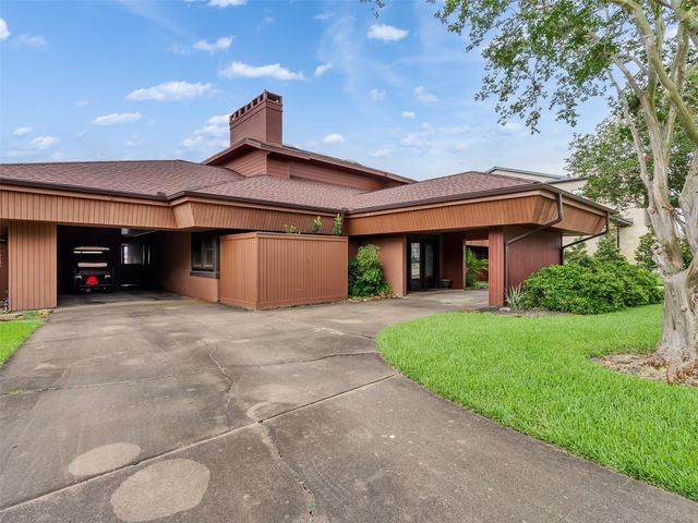 2434 Baycrest Drive, Houston, TX 77058