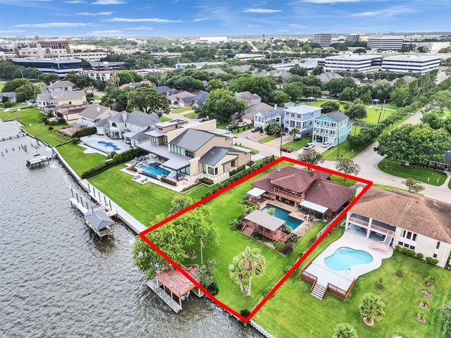 2434 Baycrest Drive, Houston, TX 77058