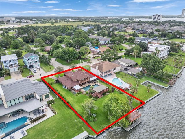 2434 Baycrest Drive, Houston, TX 77058
