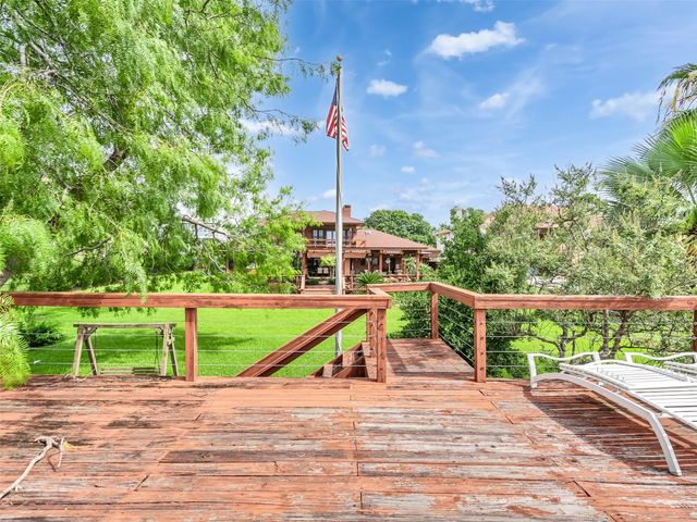 2434 Baycrest Drive, Houston, TX 77058