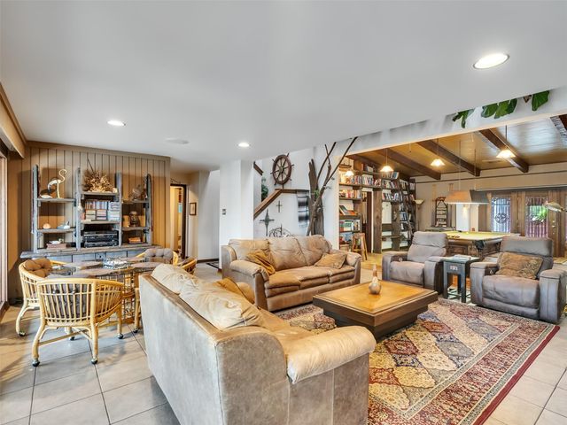 2434 Baycrest Drive, Houston, TX 77058