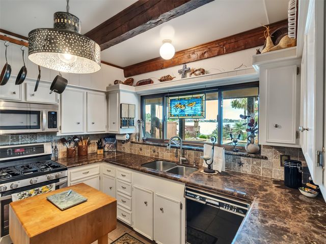 2434 Baycrest Drive, Houston, TX 77058