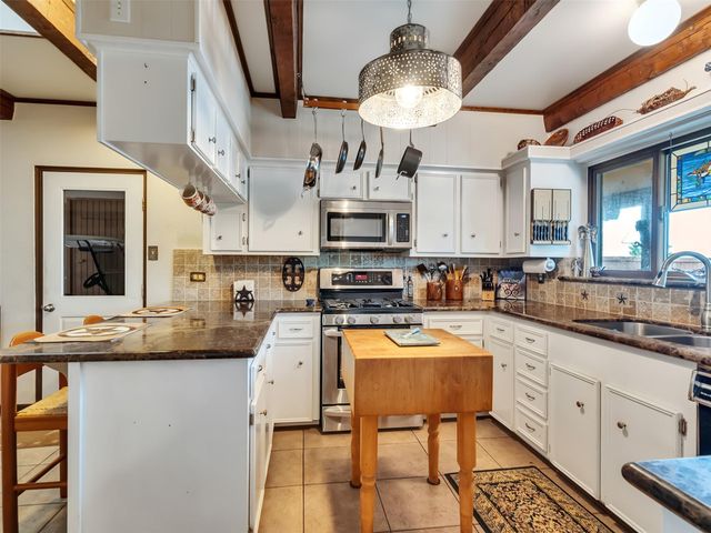 2434 Baycrest Drive, Houston, TX 77058
