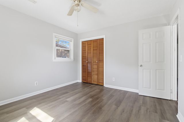 1240 Oakcrest Drive, Charleston, SC 29412